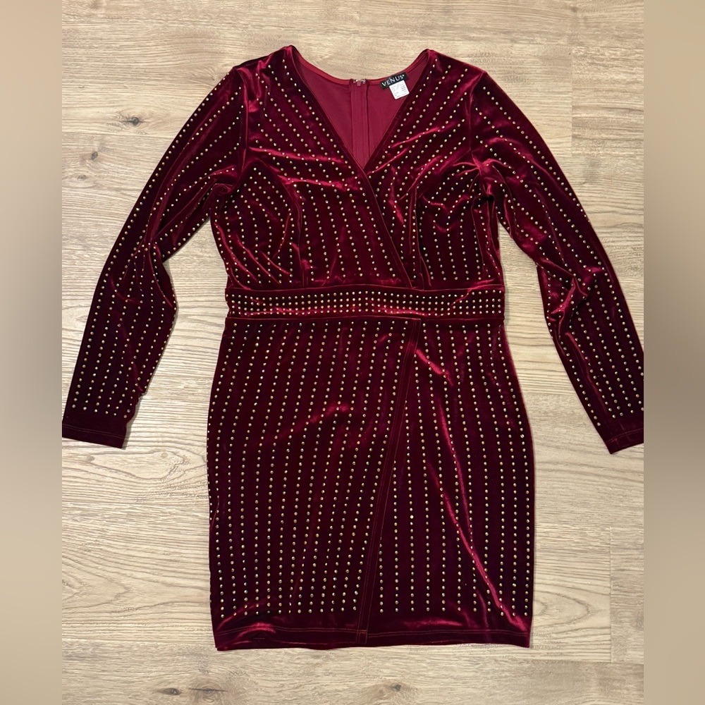 VENUS Burgundy Velvet Dress with Gold Studs